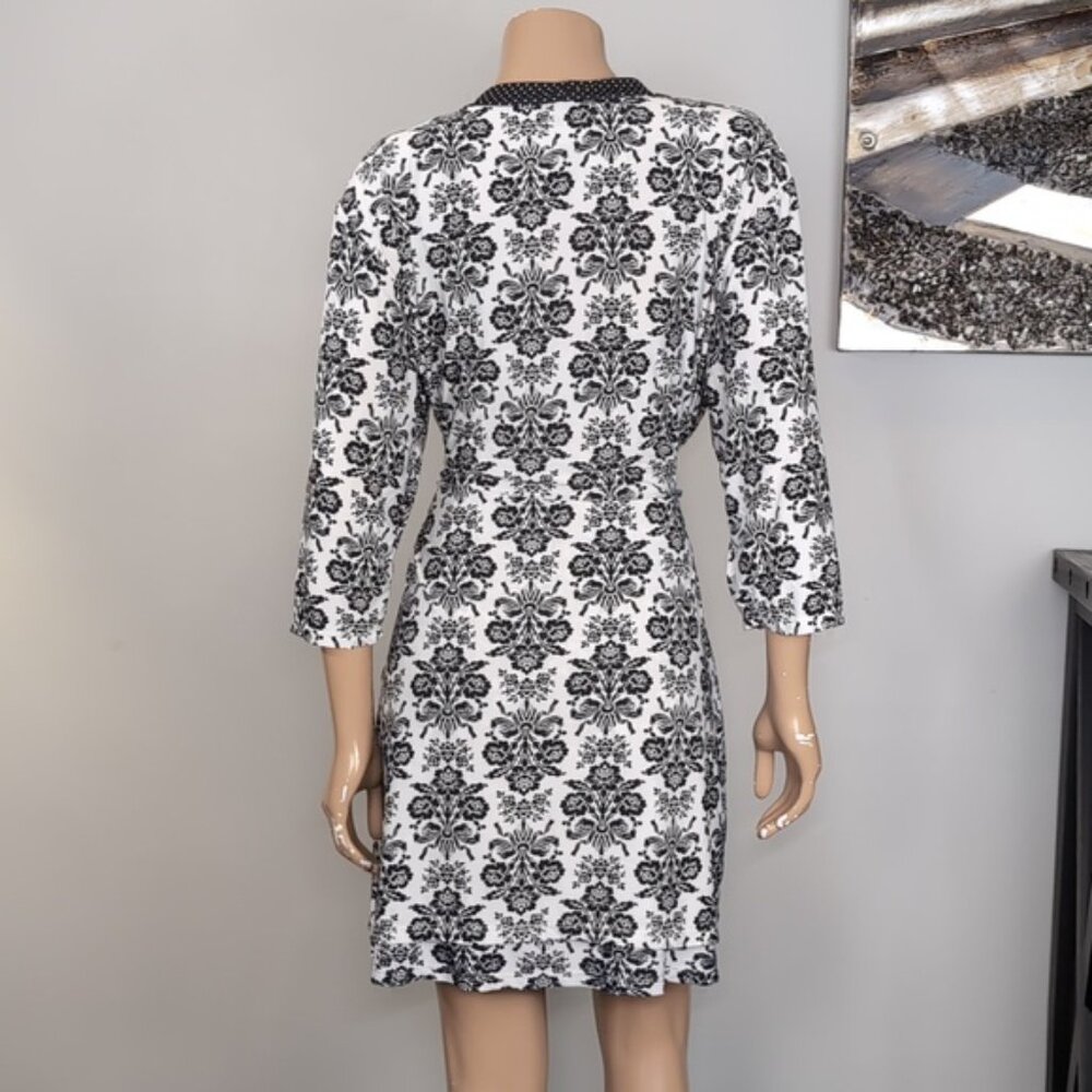 💠Laura Ashley Sleepwear Set Womens Size Large Black White Damask Robe Dress PJs - Picture 9 of 14